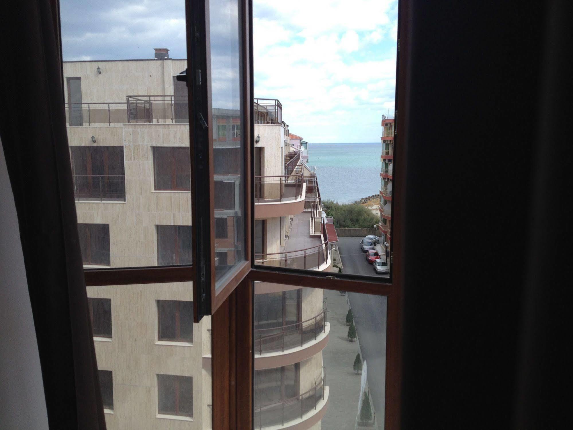 Arizona Del Mar Apartman Pomorie Kültér fotó