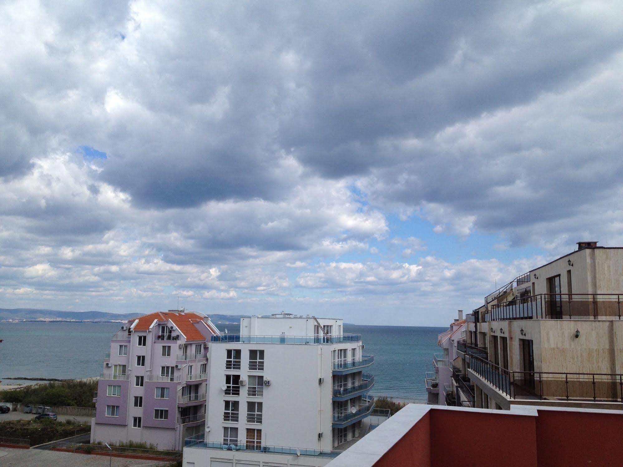 Arizona Del Mar Apartman Pomorie Kültér fotó
