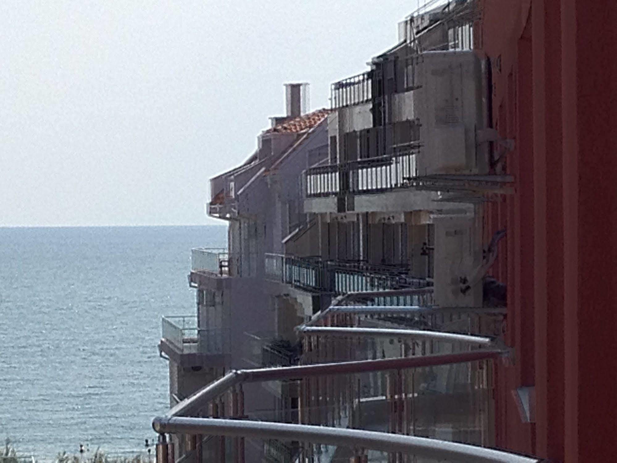 Arizona Del Mar Apartman Pomorie Kültér fotó